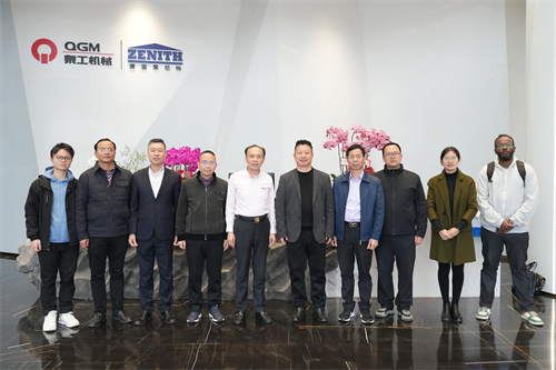 Mokyklos ir įmonės prisijungia prie rankų, kad sukurtų ateitį | „Quanzhou Information Engineering College“ viceprezidentas apsilankė „Quangong Co.“, Ltd.