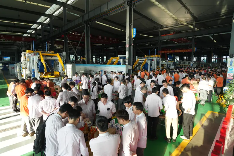 Mėnulio pilnatis teikia džiaugsmo ir jaudulio, o „lošimas“ – jaudulį! Rudens vidurio festivalio tortų nešančių kauliukų vakarėlis Quangong Machinery šiltai baigėsi