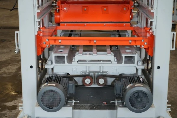 Road Paving Block Forming Machine